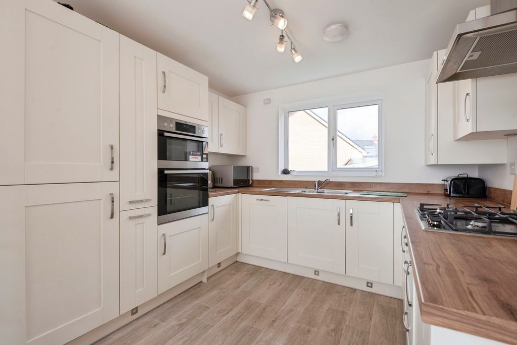 Property photo 2 of 23 Pbox-Img.Jpg