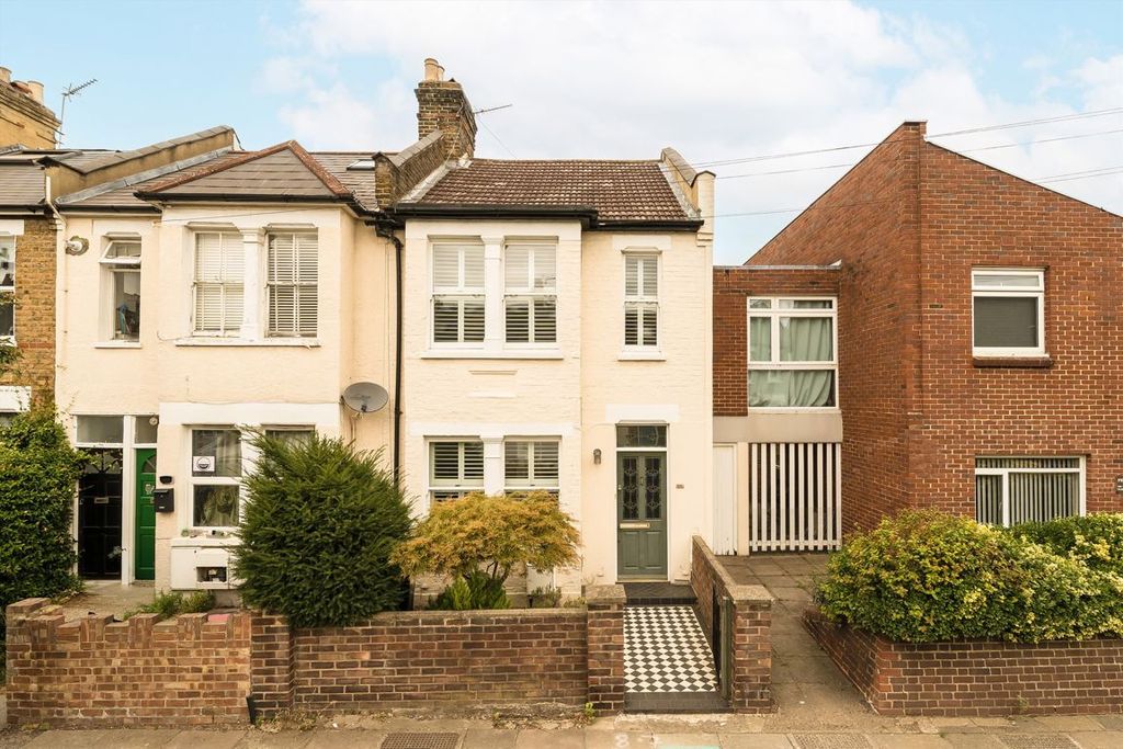 Property photo 1 of 9