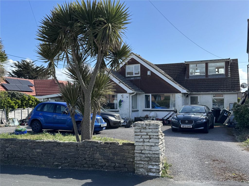 Property photo 2 of 20 Picture No. 28