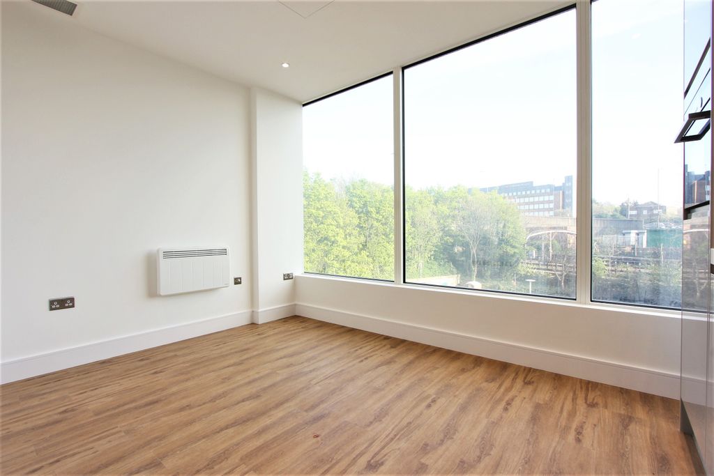 Property photo 3 of 29