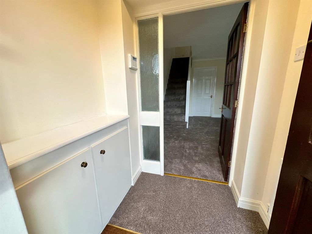 Property photo 2 of 13 Entrance Vestibule