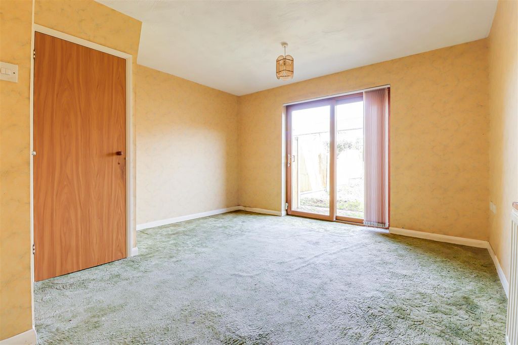 Property photo 3 of 14