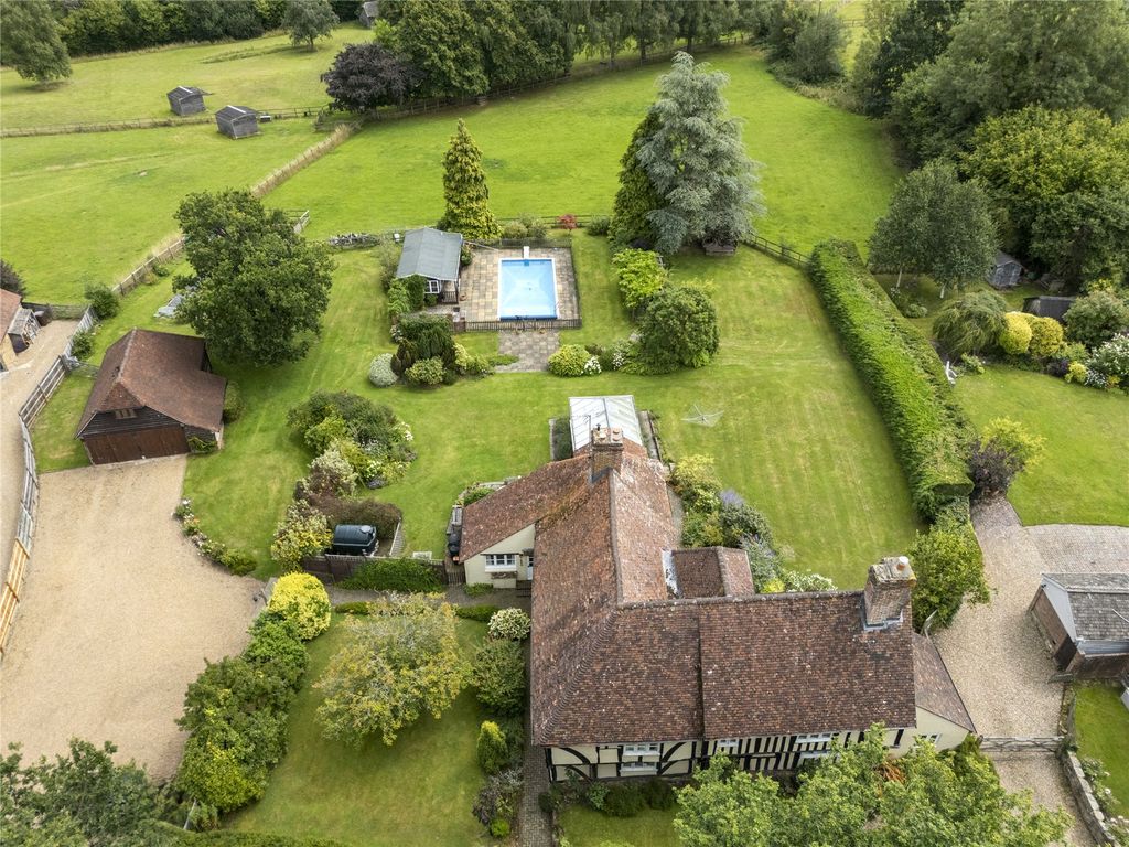 Property photo 3 of 23 Picture No. 01