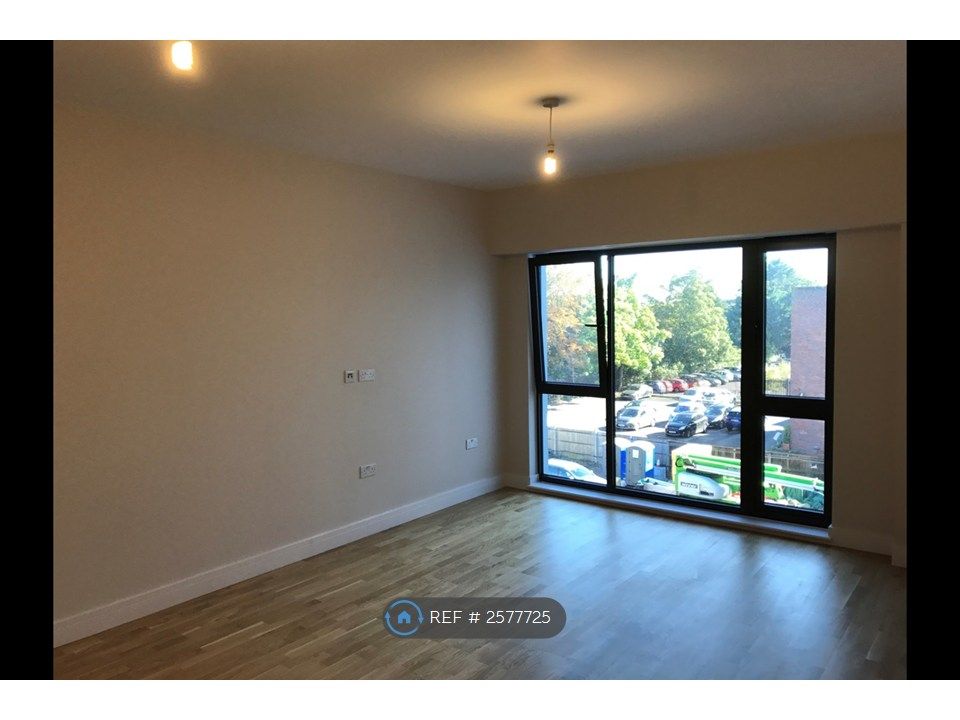 Property photo 1 of 10 Actual Flat