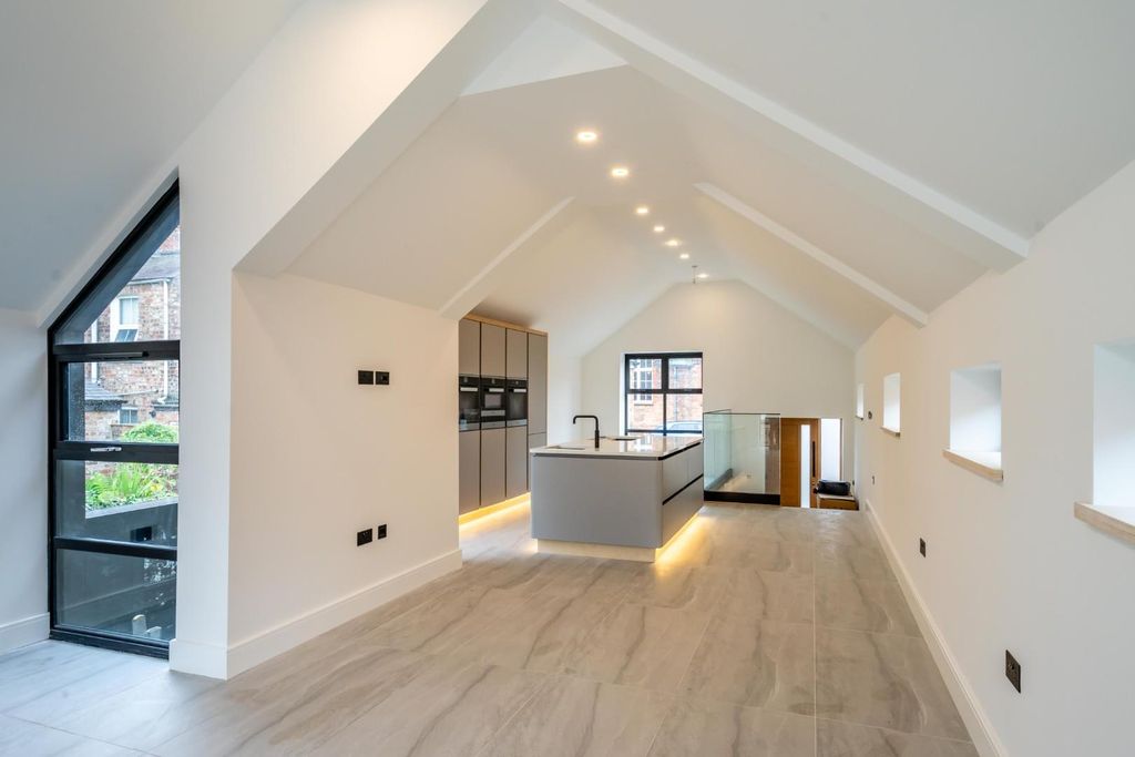 Property photo 2 of 11 Sc 9
