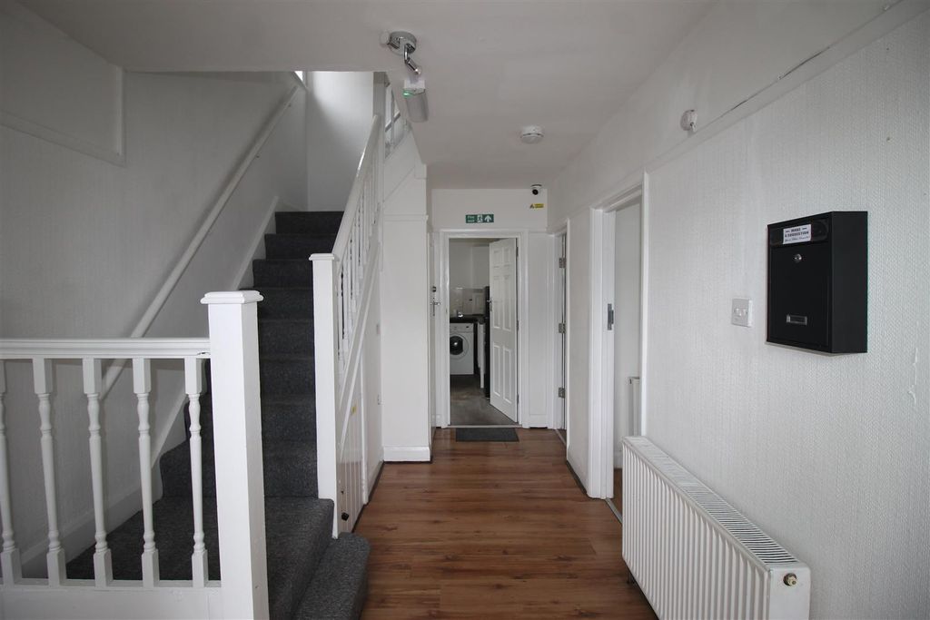 Property photo 2 of 12 Img_8759.Jpg