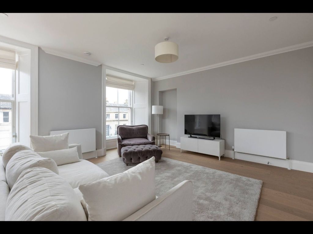 Property photo 2 of 11 Photo 2