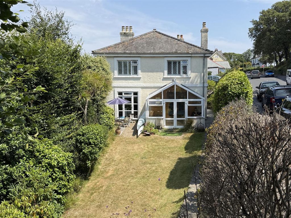 Property photo 1 of 30