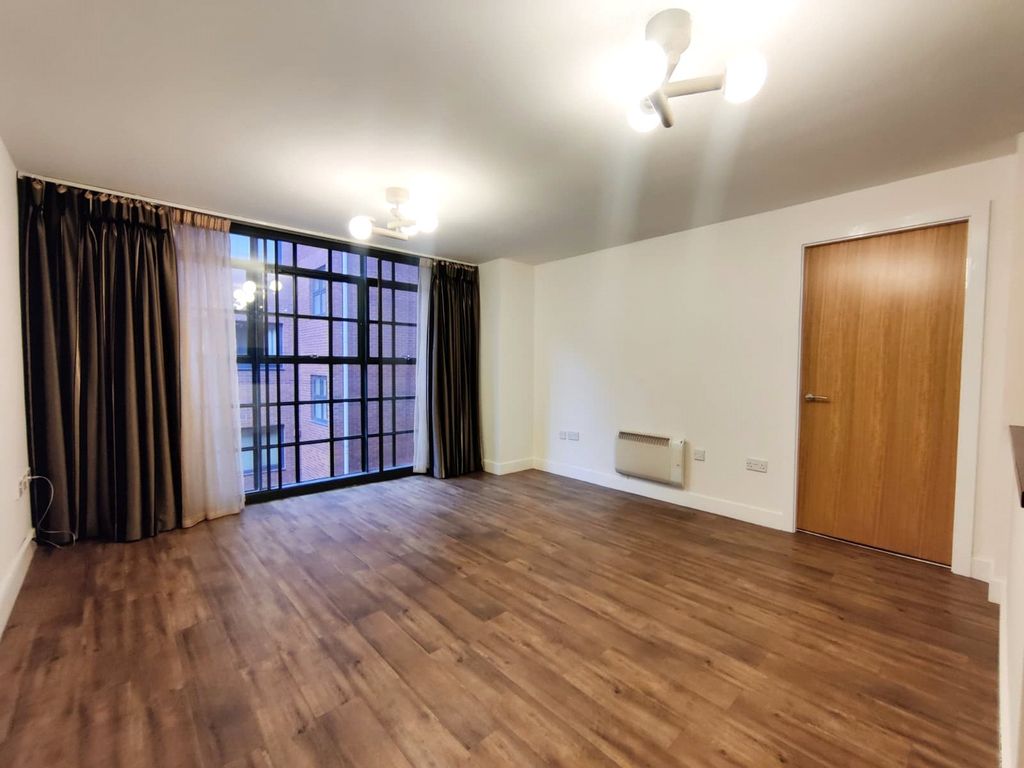 Property photo 3 of 10 Picture No. 04