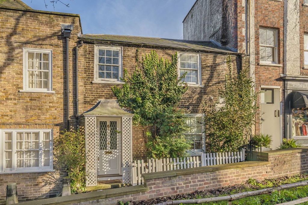 Property photo 1 of 7