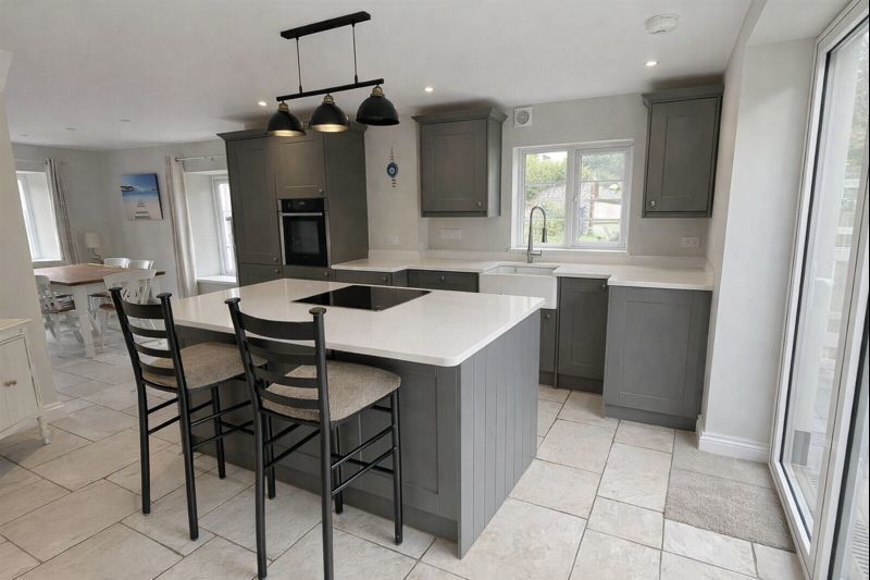 Property photo 2 of 11 Photo 2