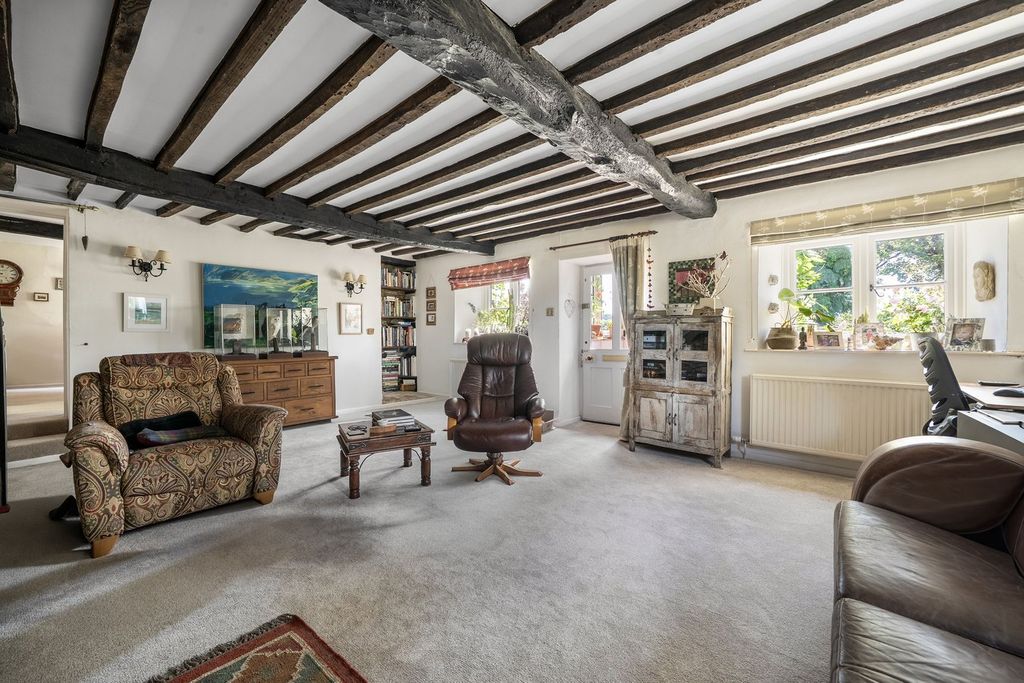 Property photo 2 of 19