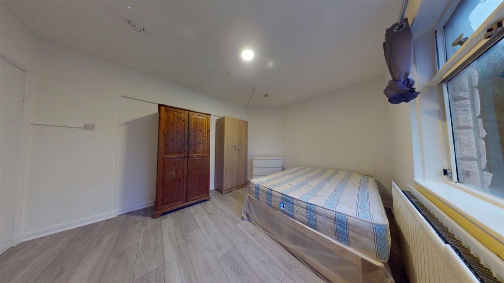 Property photo 1 of 7 12102025_095020.Jpg