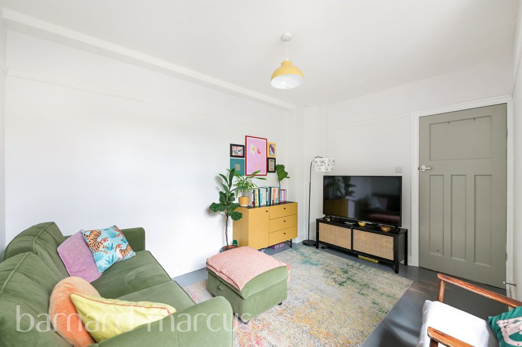 Property photo 3 of 9