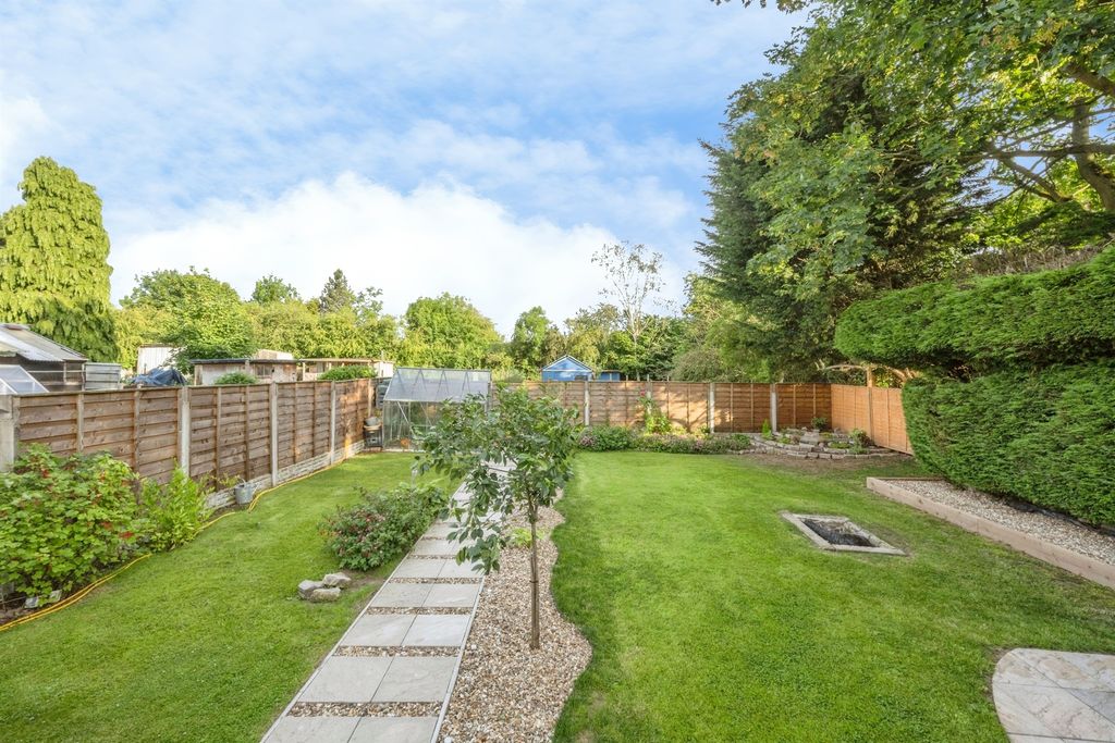 Property photo 2 of 15