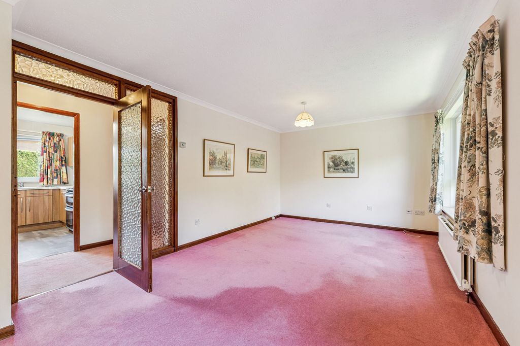 Property photo 3 of 12