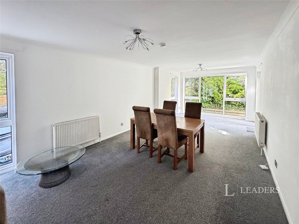 Property photo 2 of 21 Picture No. 60