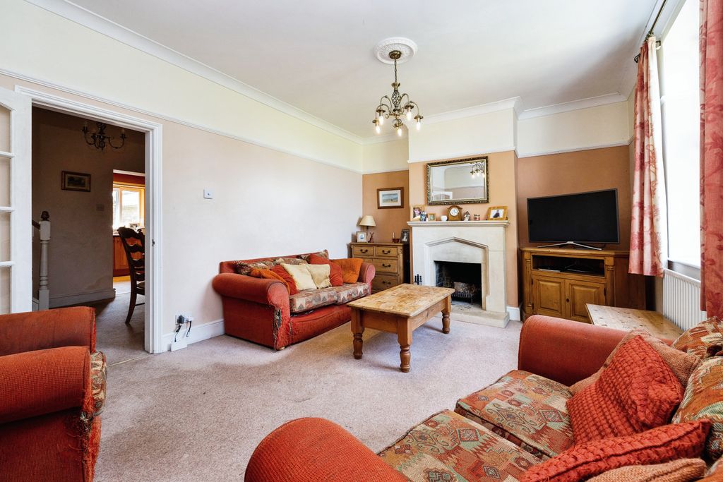 Property photo 2 of 15