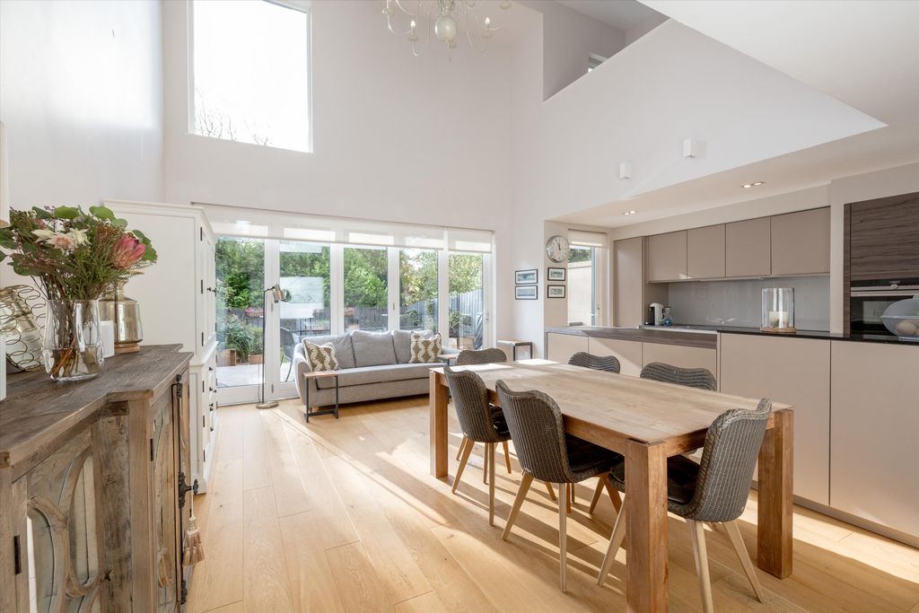 Property photo 3 of 29 Image