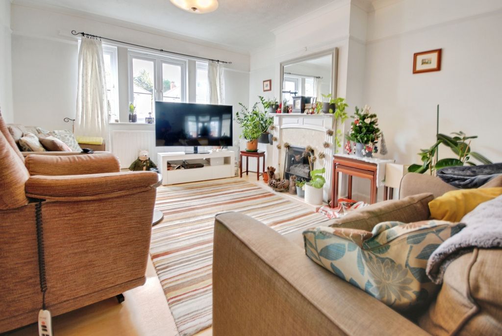 Property photo 2 of 10 Pbox-Img.Jpg