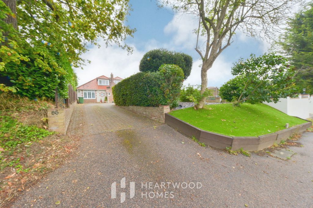 Property photo 2 of 20