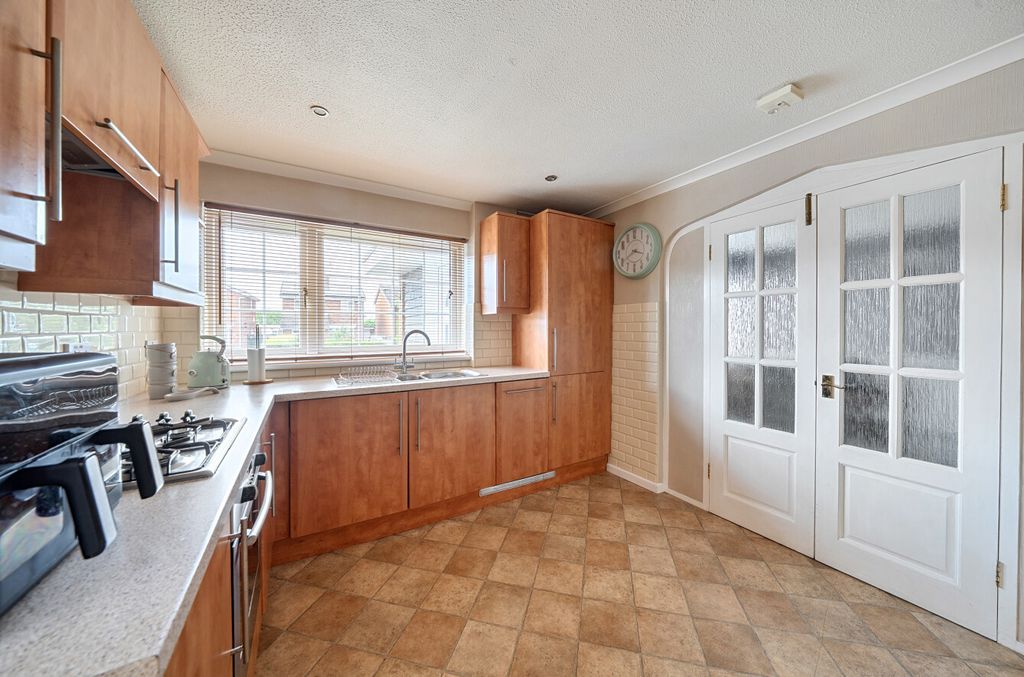 Property photo 3 of 17 1478991-13-6A2c28...