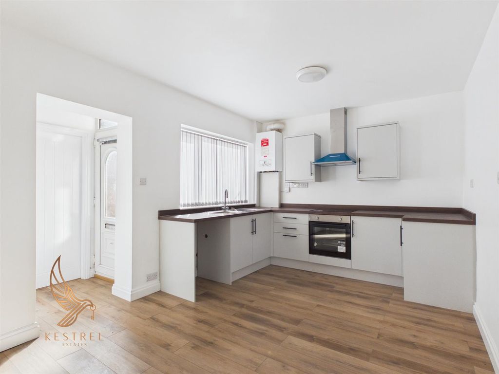 Property photo 3 of 21 20.Jpg