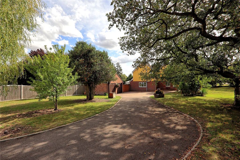 Property photo 3 of 57 Picture No. 81