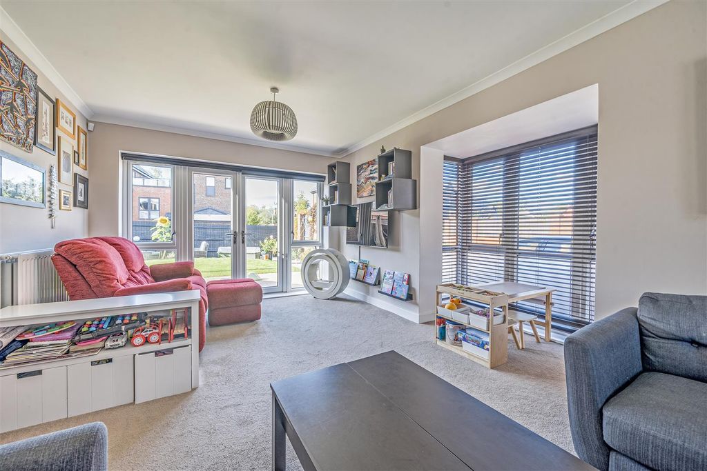 Property photo 3 of 14 1356995-7-68d188Be1c8cc.Jpg
