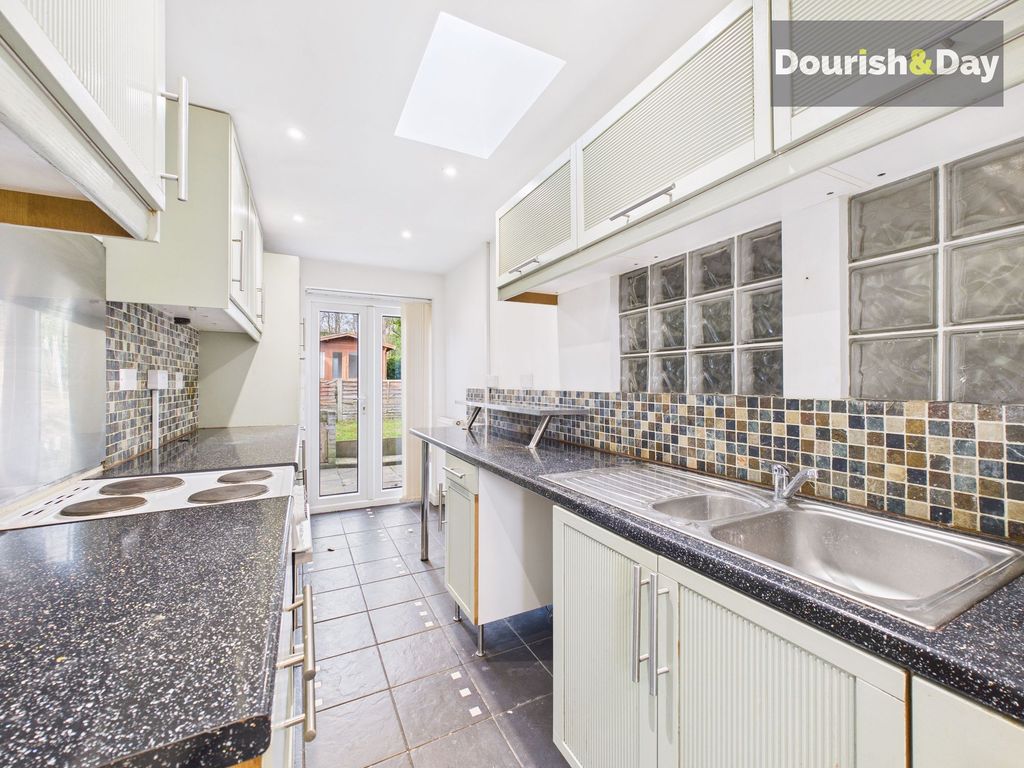 Property photo 2 of 18 Photo 13