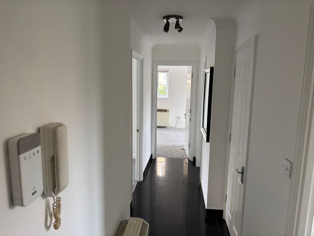 Property photo 3 of 24