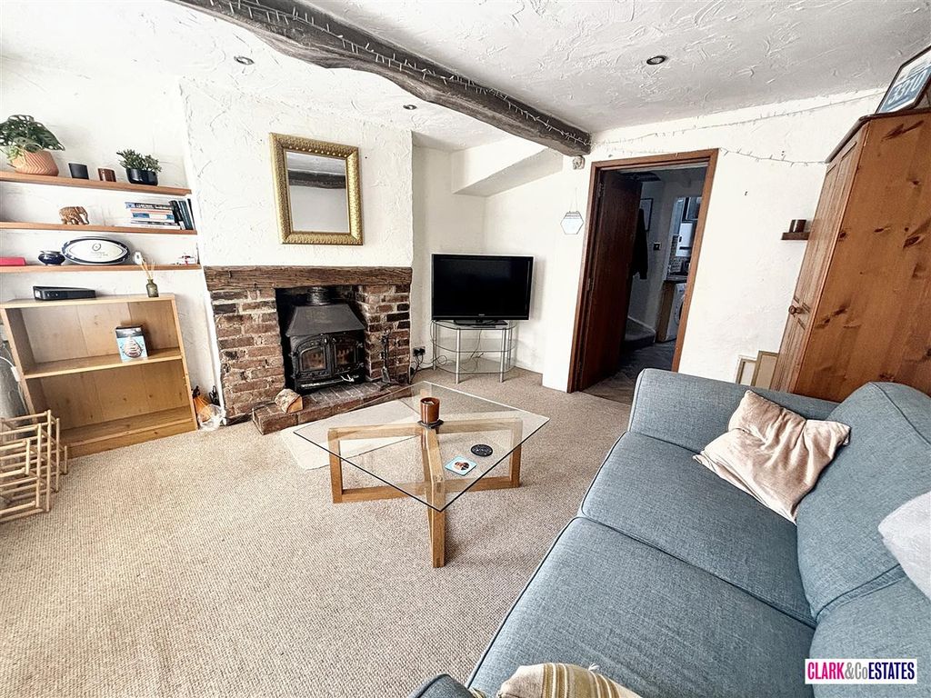 Property photo 2 of 11 Louneg