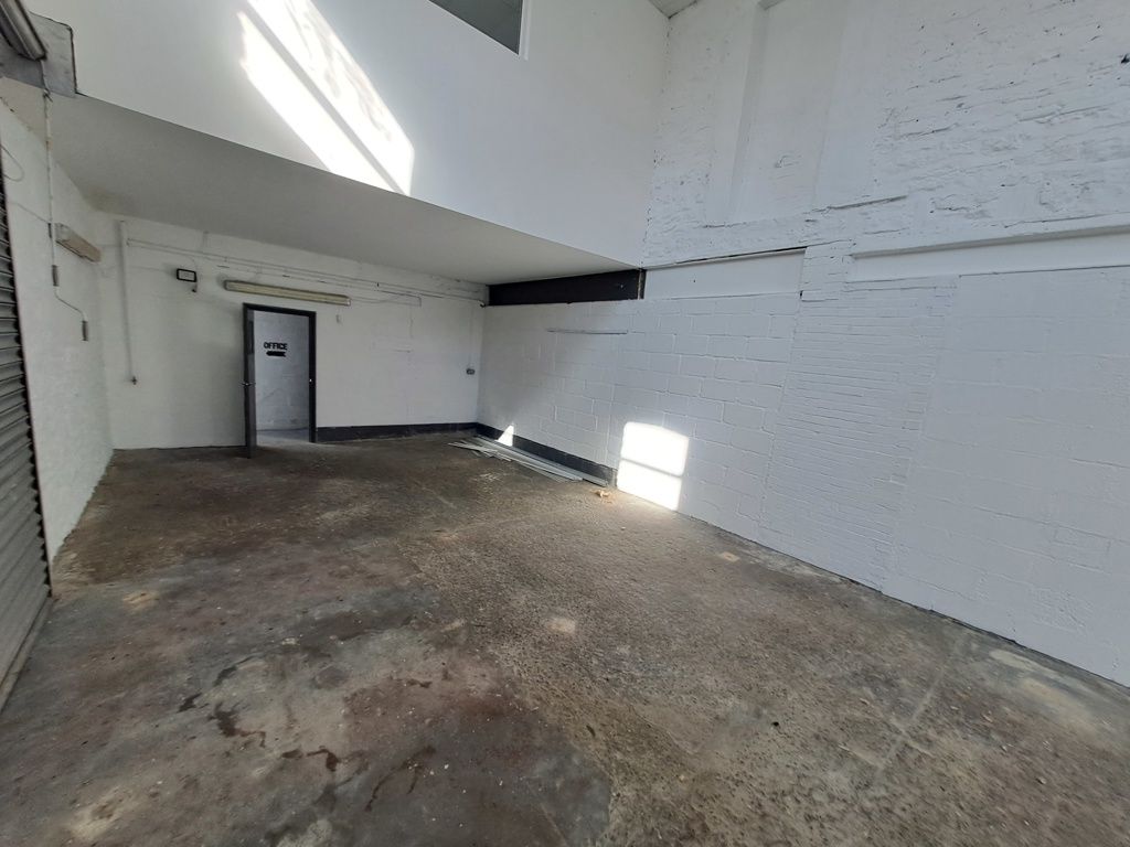 Property photo 2 of 16 Photo 5