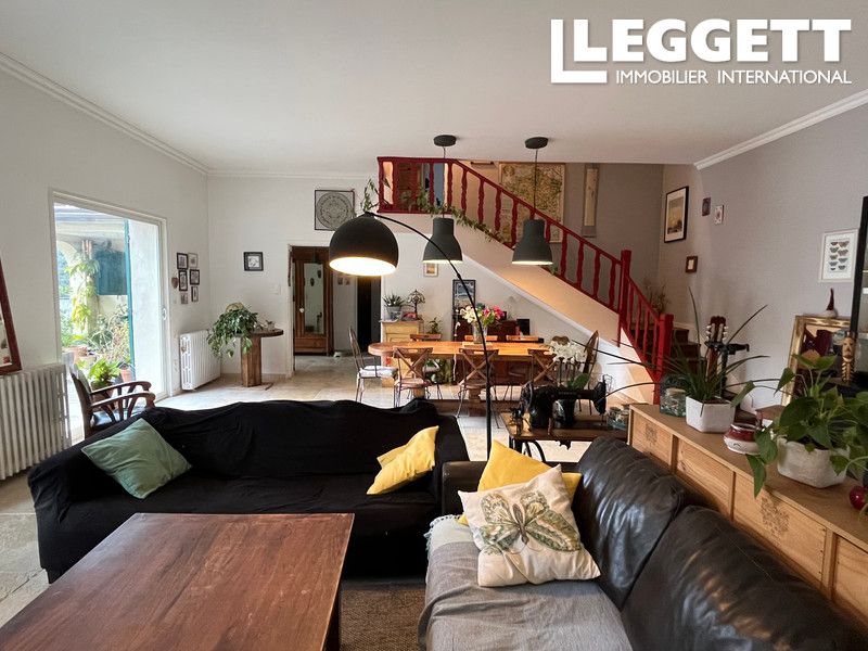 Property photo 2 of 10