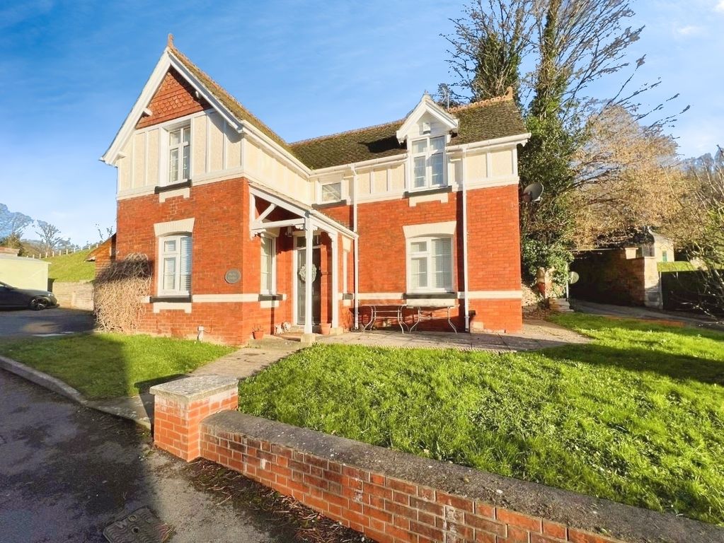 Property photo 1 of 18 Pbox-Img.Jpg