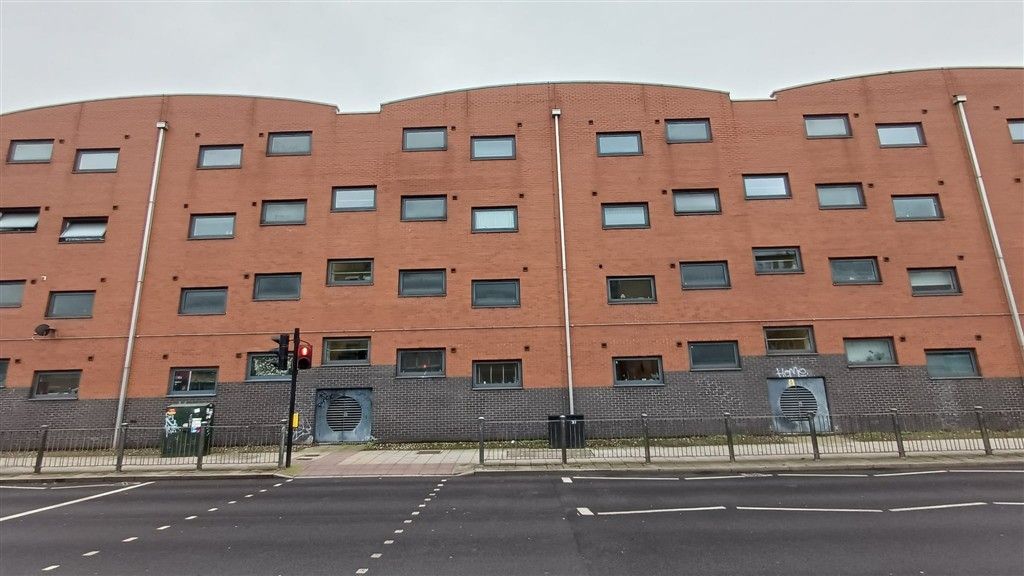 Property photo 1 of 12