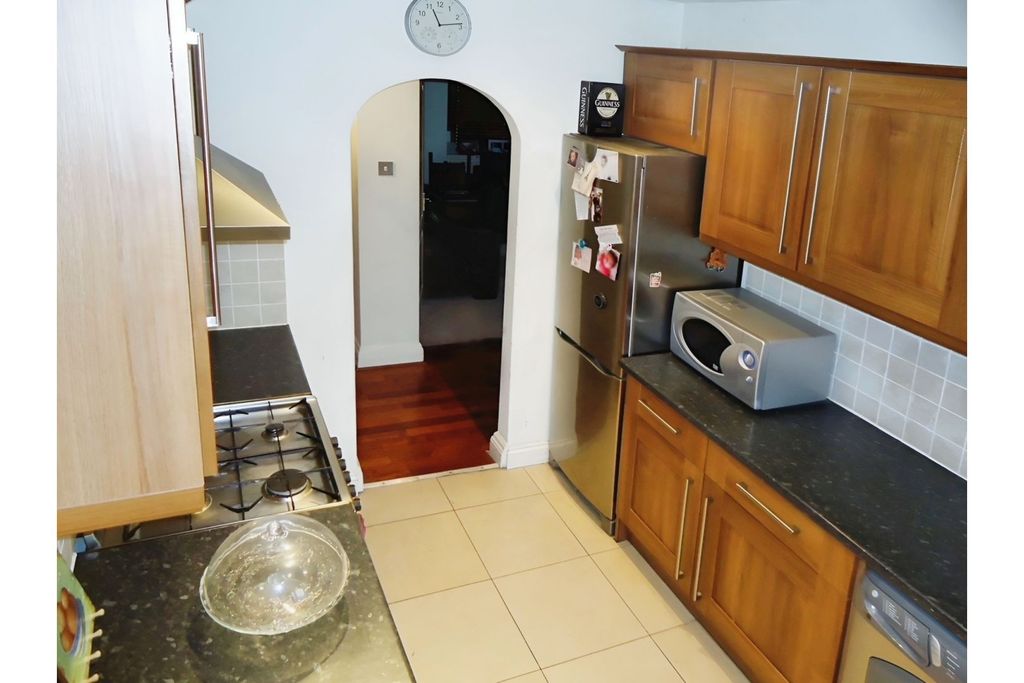 Property photo 3 of 22
