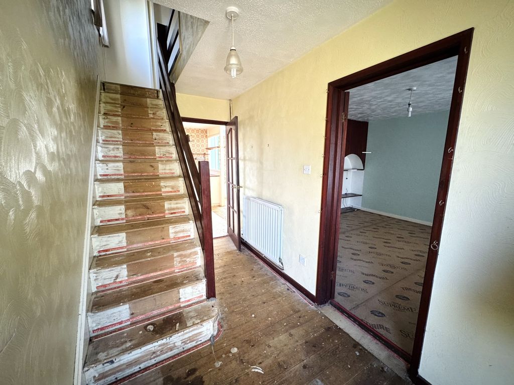 Property photo 2 of 18 Img_4004