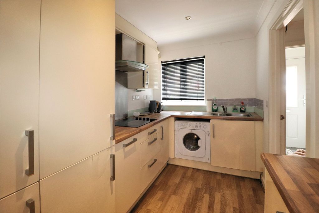 Property photo 3 of 18 Picture No. 11