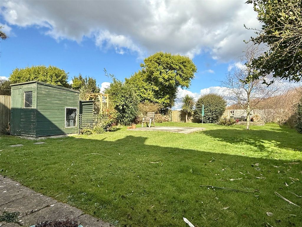Property photo 2 of 19 Picture No. 15