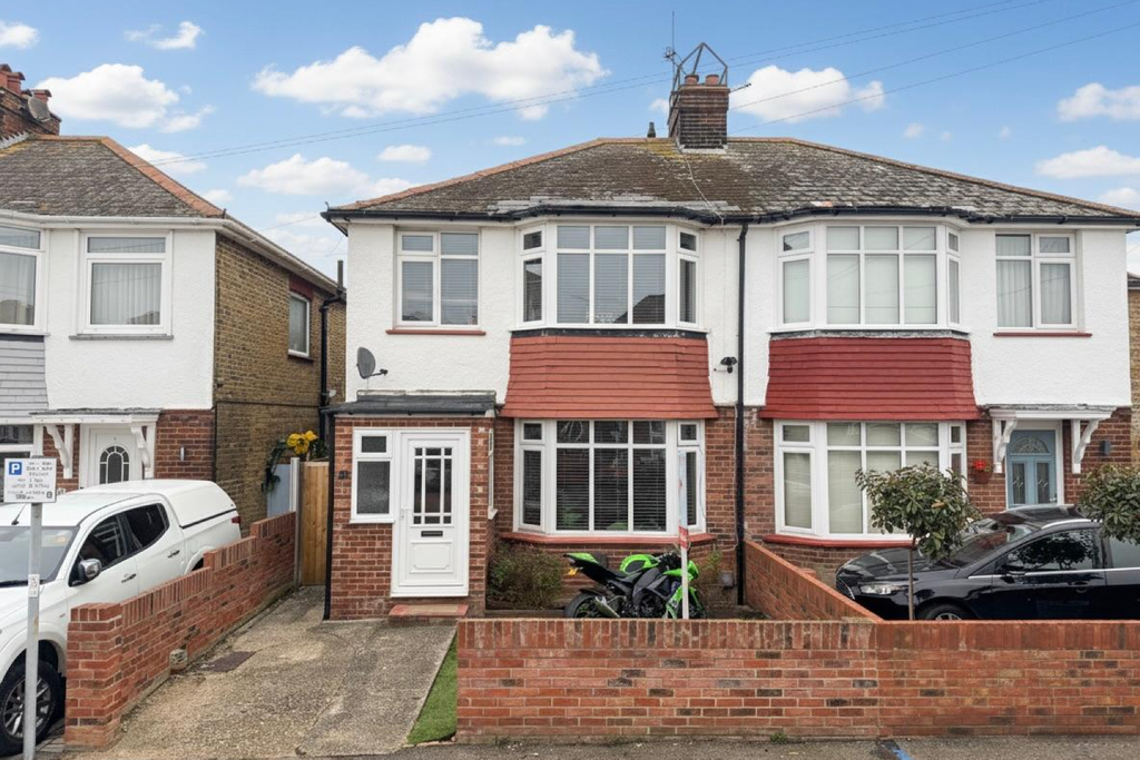 Property photo 2 of 23