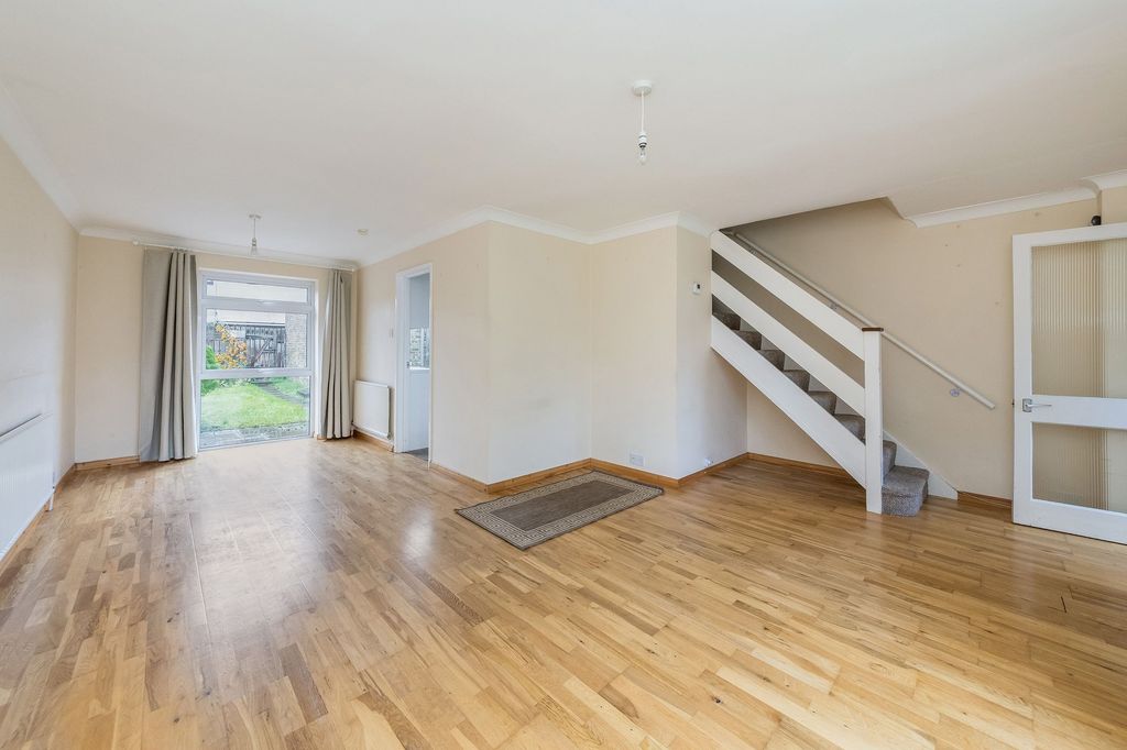 Property photo 2 of 21