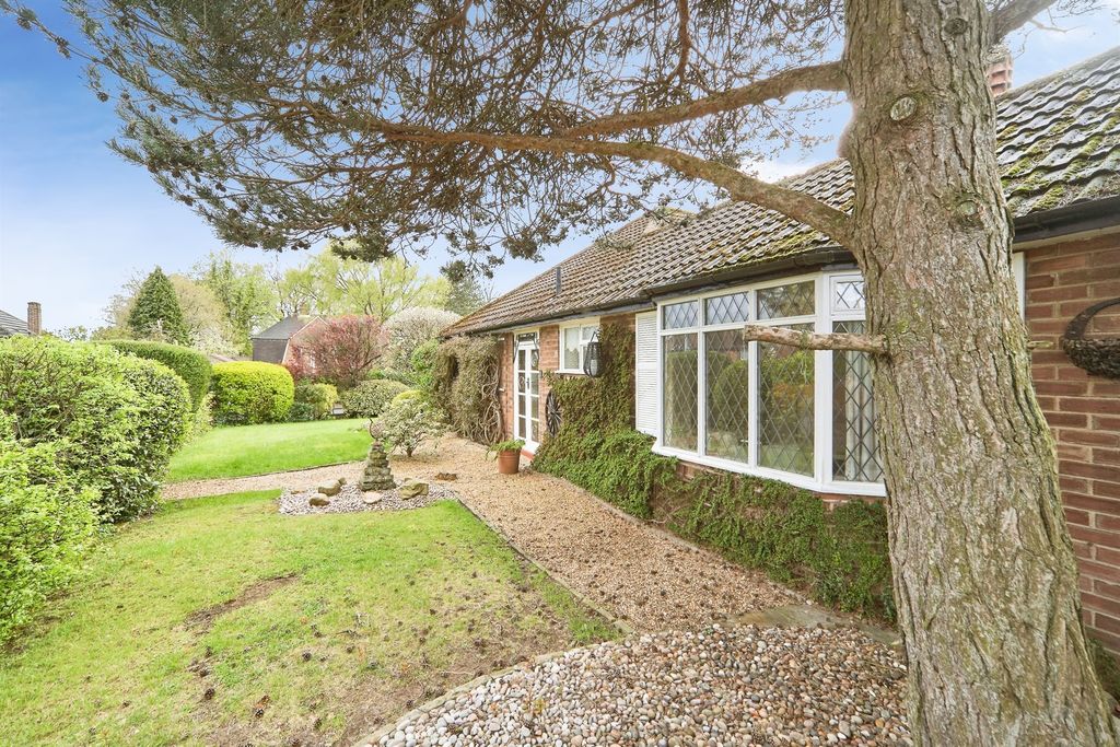 Property photo 3 of 19