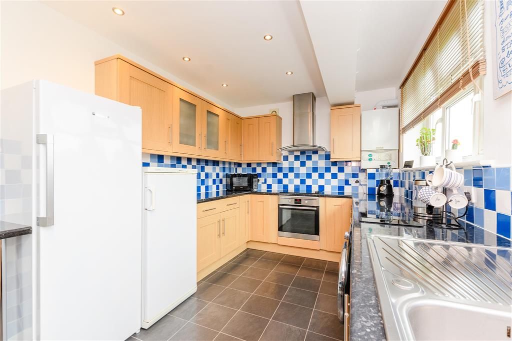 Property photo 2 of 11 Kitchen/Diner
