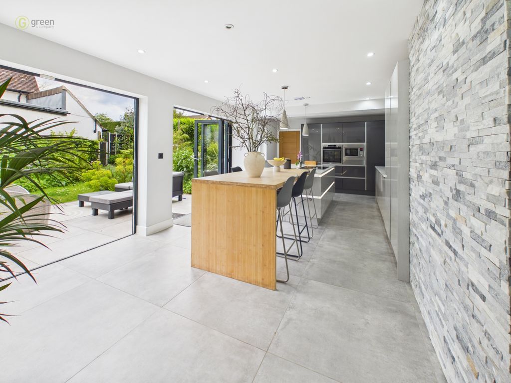 Property photo 2 of 30 47Ccfd58cc7843B599E2A05d9c9d1Cbd100Cam03830G0Pr0320Still016