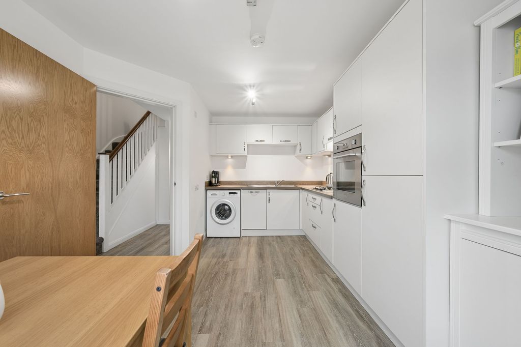 Property photo 3 of 32 Kitchen/ Dining Room