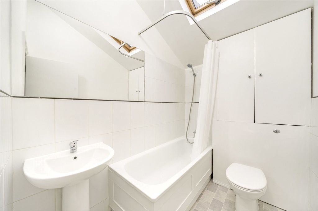 Property photo 3 of 6 Bathroom