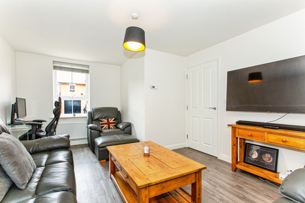 Property photo 3 of 16