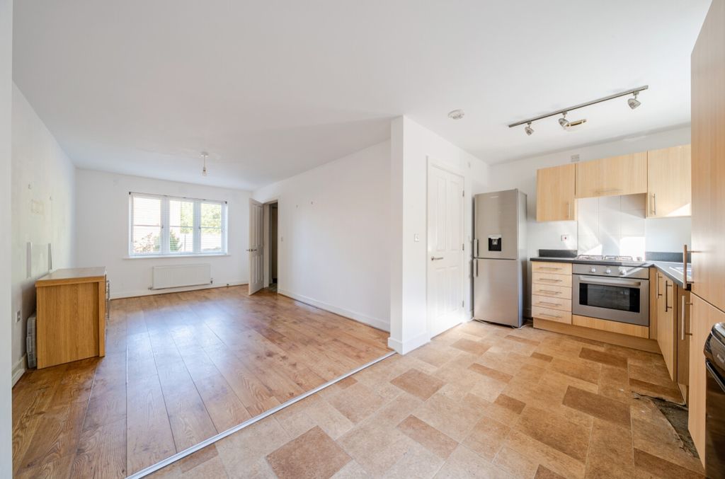 Property photo 2 of 12 1536030-3-1A144ba210068