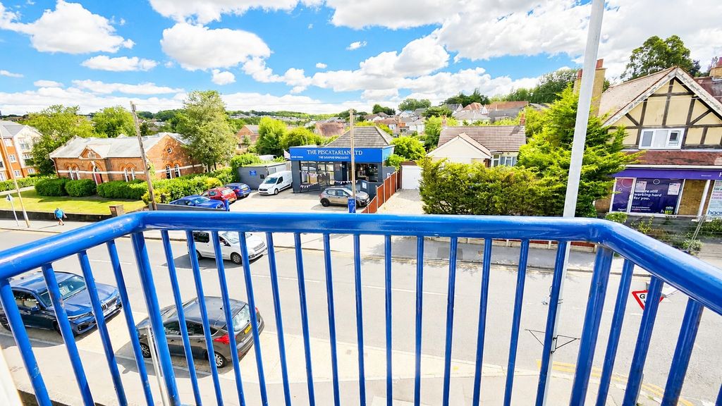 Property photo 3 of 11 5365922